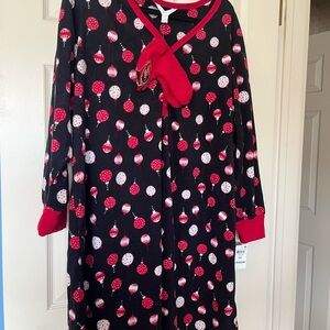 Charter Club NWT Women's 2X Festive Red and Black Holiday Ornament Nightgown